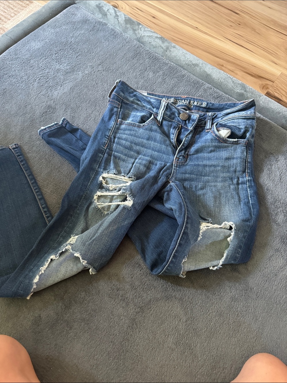 American Eagle Outfitters Distressed Skinny Jeans - Blue Wash